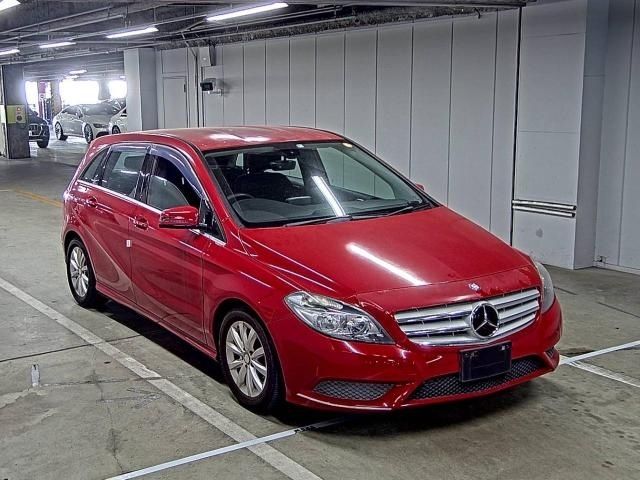 42 Mercedes benz B class 246242 2014 г. (ZIP Osaka)